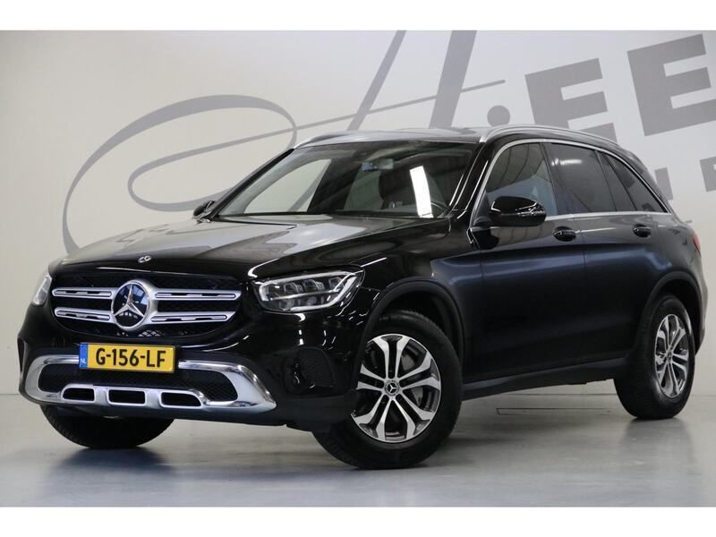 Zwart Gebruikt 2019 Mercedes GLC200 Business SUV | € 36.950 (Goede deal) - Afbeelding 1/4