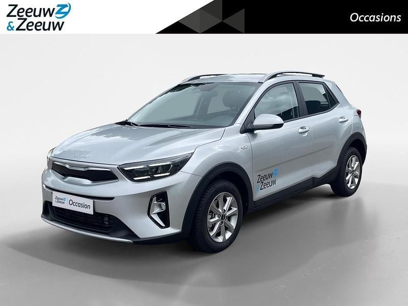 Grijs Occasion 2025 Kia Stonic SUV | € 24.745 (Goede deal) - Afbeelding 1/4