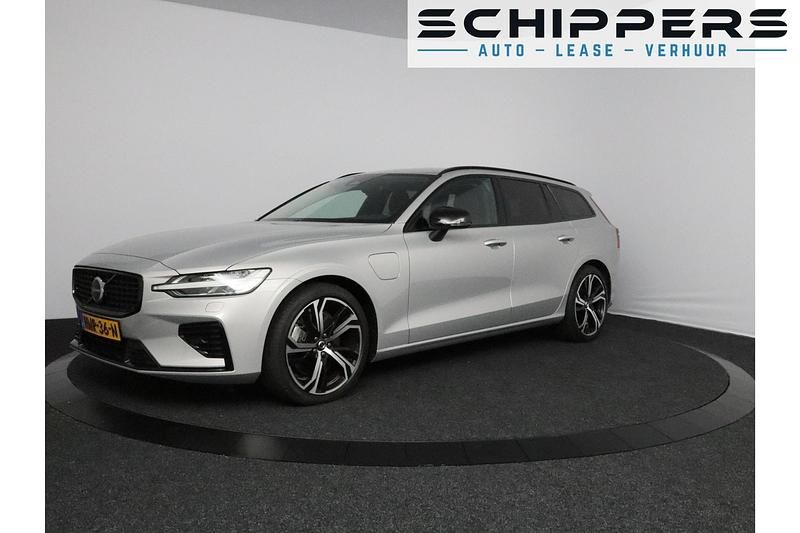 Grijs Occasion 2024 Volvo V60 Plus Stationwagen | € 39.900 (Super prijs) - Afbeelding 1/4