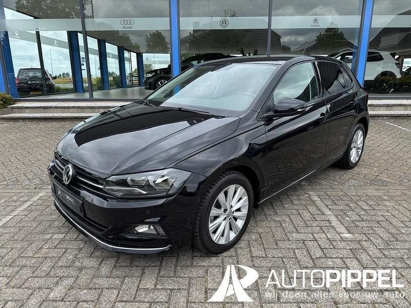 Zwart Gebruikt 2018 VW Polo Highline Hatchback | € 16.895 (Eerlijke prijs) - Afbeelding 1/2