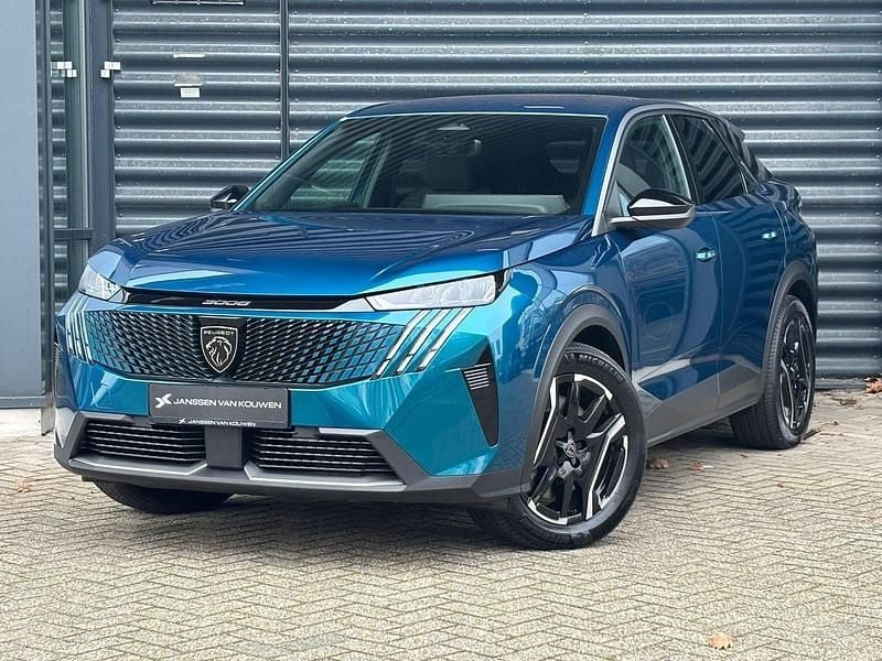 Blauw Nieuw 2025 Peugeot e-3008 Allure SUV | € 38.885 - Afbeelding 1/1