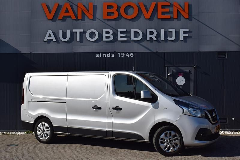 Grijs Gebruikt 2021 Nissan NV300 Van | € 20.950 - Afbeelding 1/3