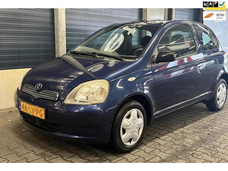 Blauw Occasion 2003 Toyota Yaris Sol Hatchback | € 2.950 (Eerlijke prijs) - Afbeelding 1/4