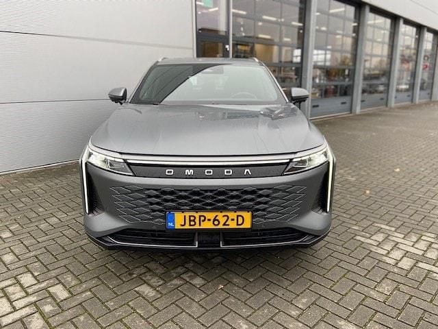 Occasion Omoda 9 143 PK (105 kW) 2025 Grijs (metallic) SUV
