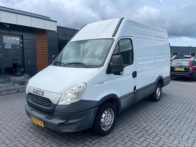 Wit Gebruikt 2012 Iveco Daily Van | € 3.100 - Afbeelding 1/4