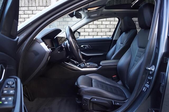 Occasion BMW 320 Executive 184 PK (135 kW) 2020 Grijs Stationwagen