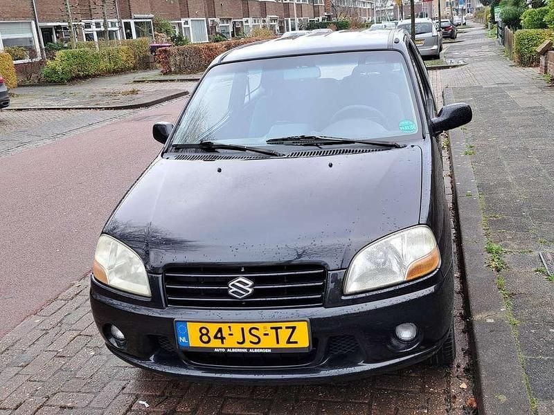 Occasion Suzuki Ignis 83 PK (61 kW) 2002 Zwart Stationwagen