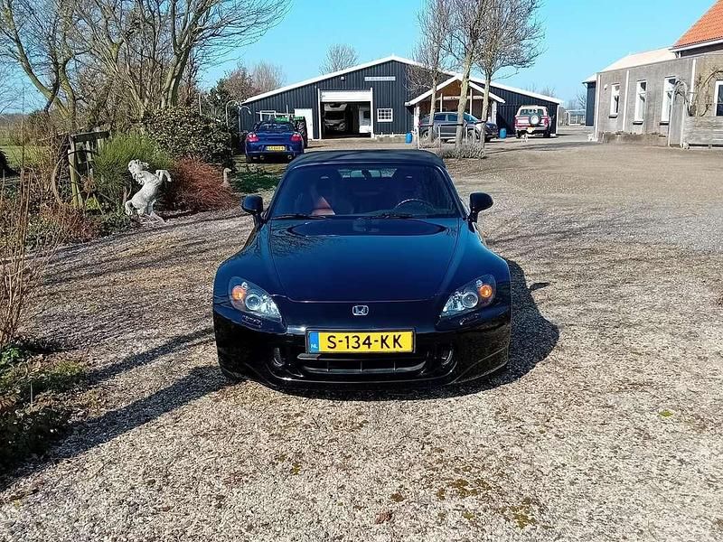 Zwart Gebruikt 2004 Honda S 2000 S Cabriolet | € 33.000 (Goede deal) - Afbeelding 1/4