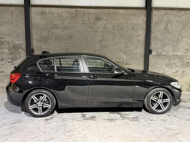 Occasion BMW 118 Sport Line 136 PK (100 kW) 2017 Zwart Hatchback