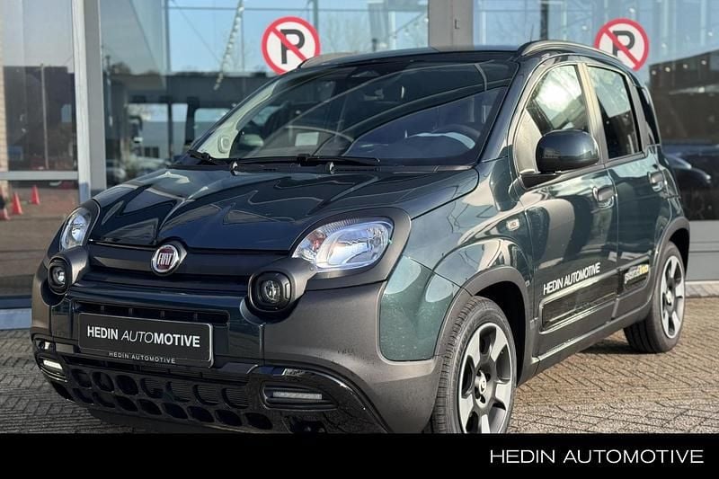 Groen Occasion 2025 Fiat Panda Hatchback | € 23.959 (Duur) - Afbeelding 1/4