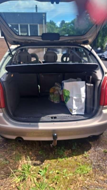 Gebruikt 2003 Citroën Xsara Picasso Exclusive MPV | € 1.595 (Eerlijke prijs) - Afbeelding 1/4