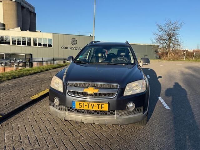 Grijs Gebruikt 2007 Chevrolet Captiva SUV | € 3.450 (Eerlijke prijs) - Afbeelding 1/4