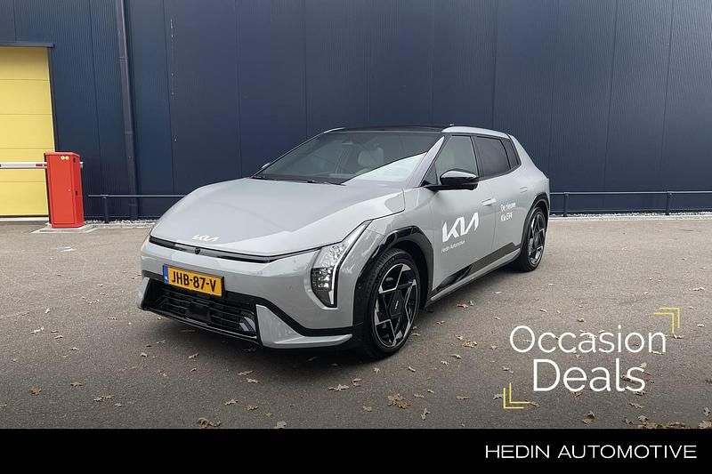 Grijs Nieuw 2025 Kia EV4 Hatchback | € 47.695 (Eerlijke prijs) - Afbeelding 1/3