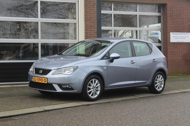 Grijs Gebruikt 2017 Seat Ibiza Reference Hatchback | € 9.950 (Iets duurder) - Afbeelding 1/4