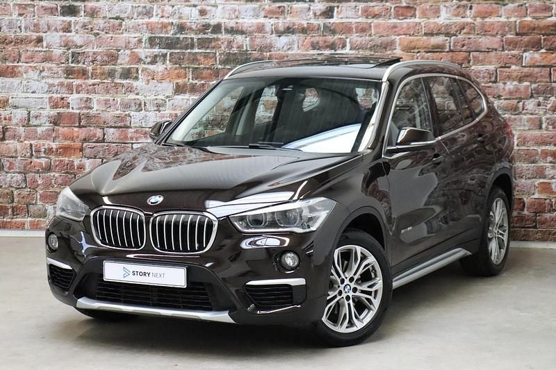 Occasion BMW X1 Executive 2017 Bruin (metallic) SUV