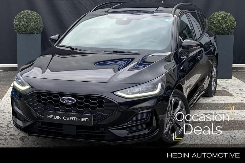 Zwart Occasion 2023 Ford Focus ST-Line Stationwagen | € 21.945 (Eerlijke prijs) - Afbeelding 1/3