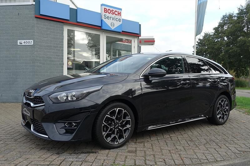 Zwart Occasion 2022 Kia ProCeed GT-Line Stationwagen | € 28.545 (Eerlijke prijs) - Afbeelding 1/4