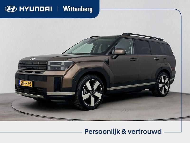 Bruin Gebruikt 2024 Hyundai Santa Fe Premium SUV | € 54.600 - Afbeelding 1/4