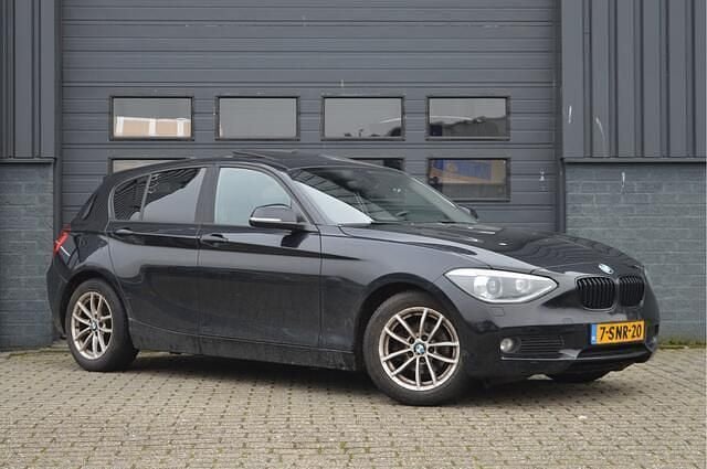 Occasion BMW 114 Executive 102 PK (75 kW) 2013 Zwart Hatchback