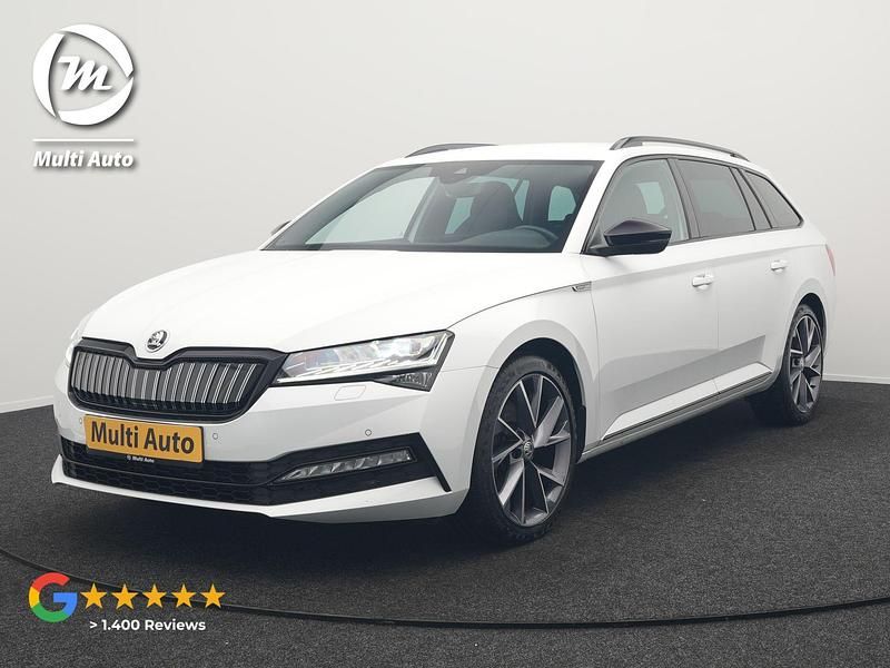 Wit Gebruikt 2021 Skoda Superb Business Line Stationwagen | € 27.740 (Eerlijke prijs) - Afbeelding 1/3