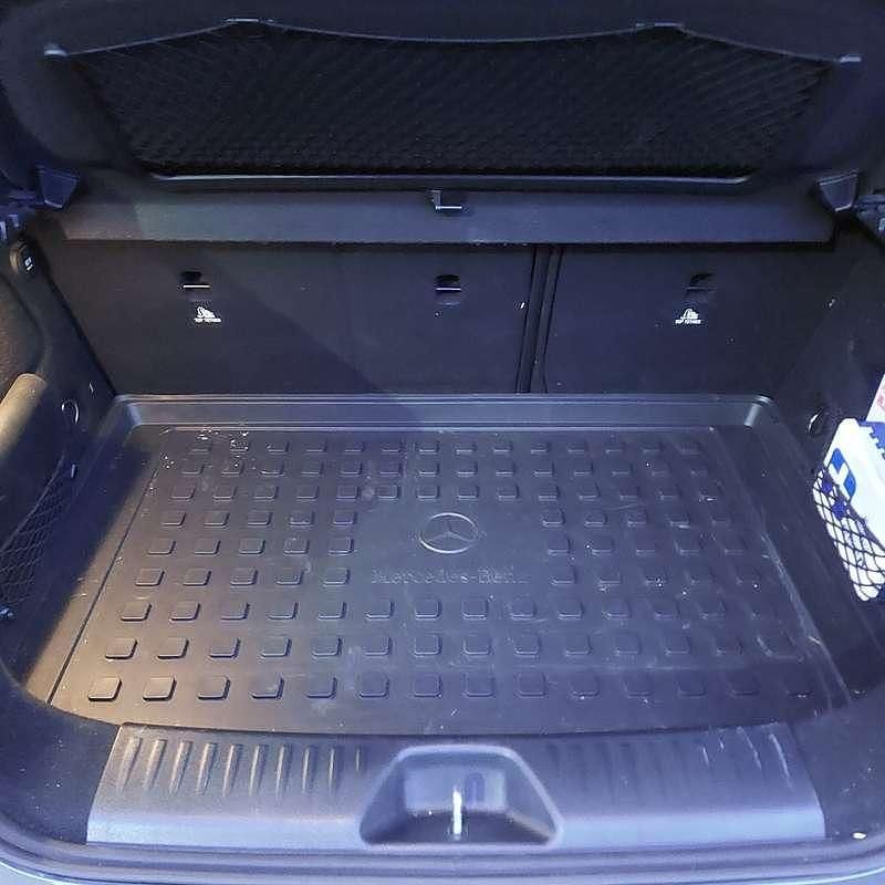 Grijs Gebruikt 2014 Mercedes A180 Ambition Hatchback | € 12.250 (Eerlijke prijs) - Afbeelding 1/4