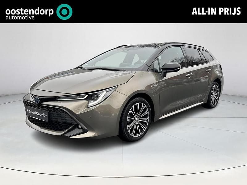Groen Occasion 2022 Toyota Corolla Style Stationwagen | € 21.949 (Eerlijke prijs) - Afbeelding 1/4