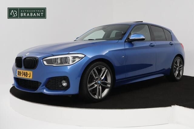 Blauw Gebruikt 2017 BMW 118 Executive Hatchback | € 17.945 (Eerlijke prijs) - Afbeelding 1/4