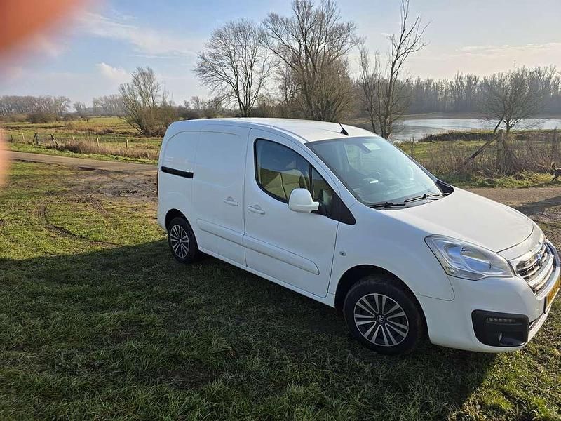 Occasion Peugeot Partner 75 PK (55 kW) 2018 Wit MPV