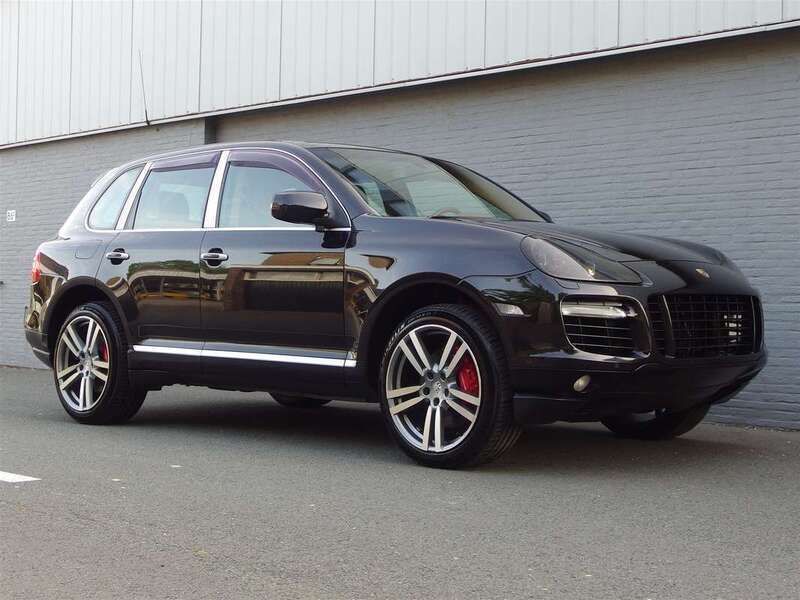 Zwart Gebruikt 2007 Porsche Cayenne Turbo SUV | € 22.500 (Goede deal) - Afbeelding 1/4