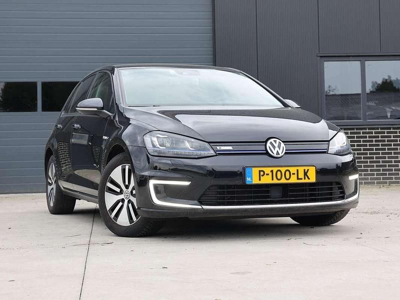 Zwart Gebruikt 2016 VW e-Golf Hatchback | € 10.350 (Duur) - Afbeelding 1/4