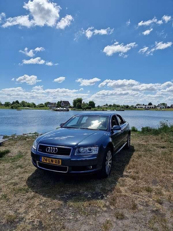 Blauw Gebruikt 2003 Audi A8 Exclusive Sedan | € 8.500 - Afbeelding 1/4