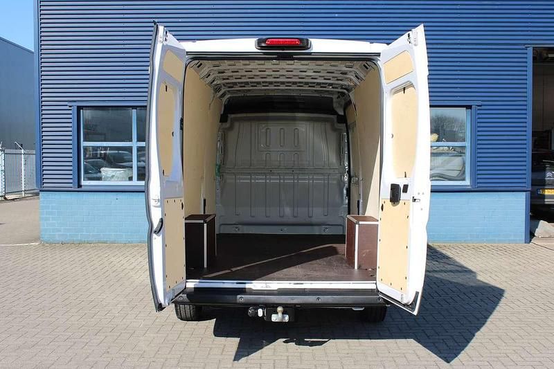 Occasion Opel Movano 165 PK (121 kW) 2024 Wit Van