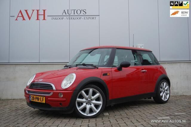 Rood Gebruikt 2003 Mini ONE Salt Hatchback | € 2.950 (Eerlijke prijs) - Afbeelding 1/4