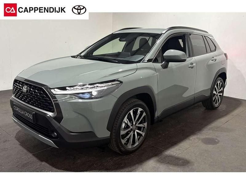 Groen Nieuw 2025 Toyota Corolla Cross Style SUV | € 43.499 (Eerlijke prijs) - Afbeelding 1/4