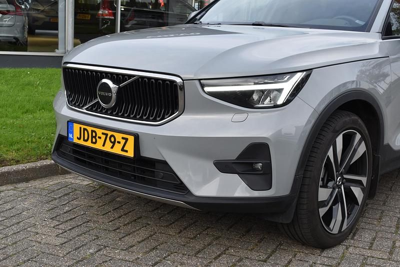 Occasion Volvo XC40 Core 211 PK (155 kW) 2024 Grijs SUV