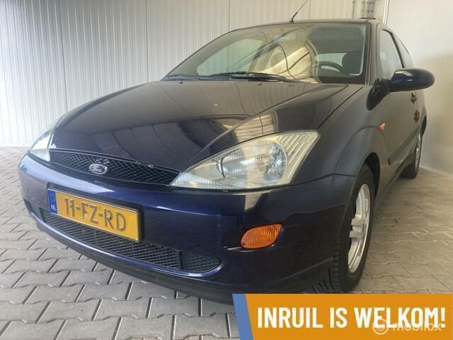 Occasion Ford Focus Trend 101 PK (74 kW) 2000 Blauw Hatchback