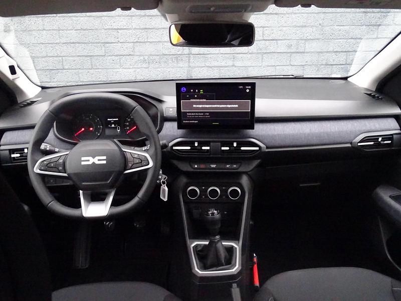 Nieuw Dacia Sandero 2026 Geel Hatchback