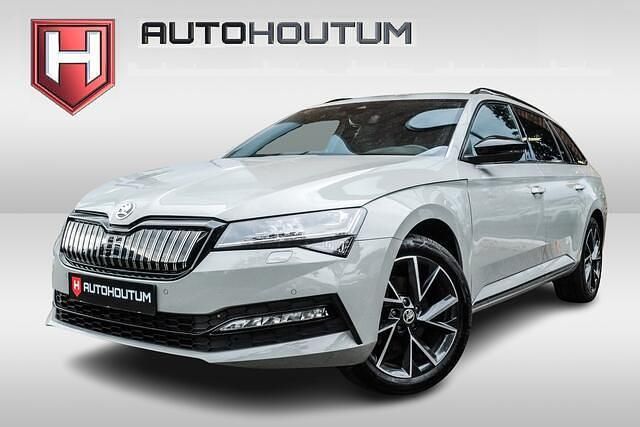 Grijs Gebruikt 2024 Skoda Superb Business Line Stationwagen | € 36.995 (Iets duurder) - Afbeelding 1/4