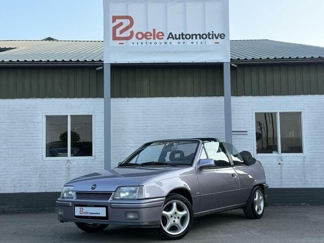 Grijs Gebruikt 1990 Opel Kadett Cabriolet | € 4.995 - Afbeelding 1/4