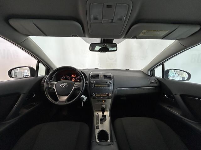 Occasion Toyota Avensis 147 PK (108 kW) 2010 Grijs, metallic lak Sedan