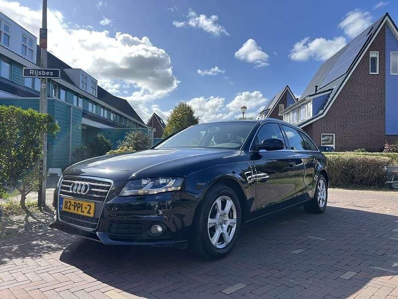 Zwart Gebruikt 2011 Audi A4 Proline Stationwagen | € 6.599 (Goede deal) - Afbeelding 1/4