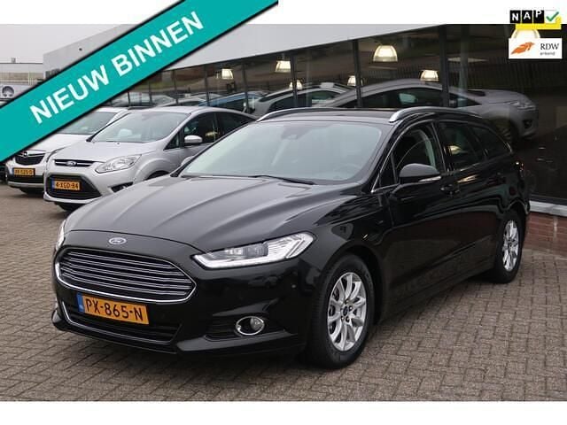 Zwart Occasion 2017 Ford Mondeo Titanium Stationwagen | € 13.950 (Eerlijke prijs) - Afbeelding 1/4