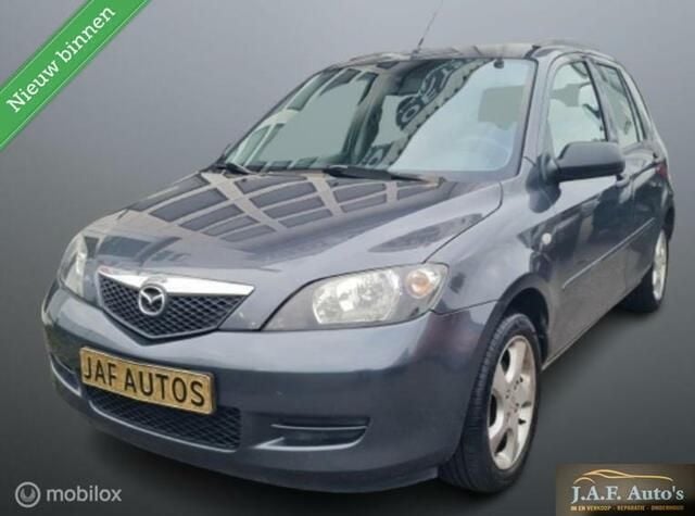 Grijs Gebruikt 2003 Mazda 2 Exclusive MPV | € 1.250 (Eerlijke prijs) - Afbeelding 1/4