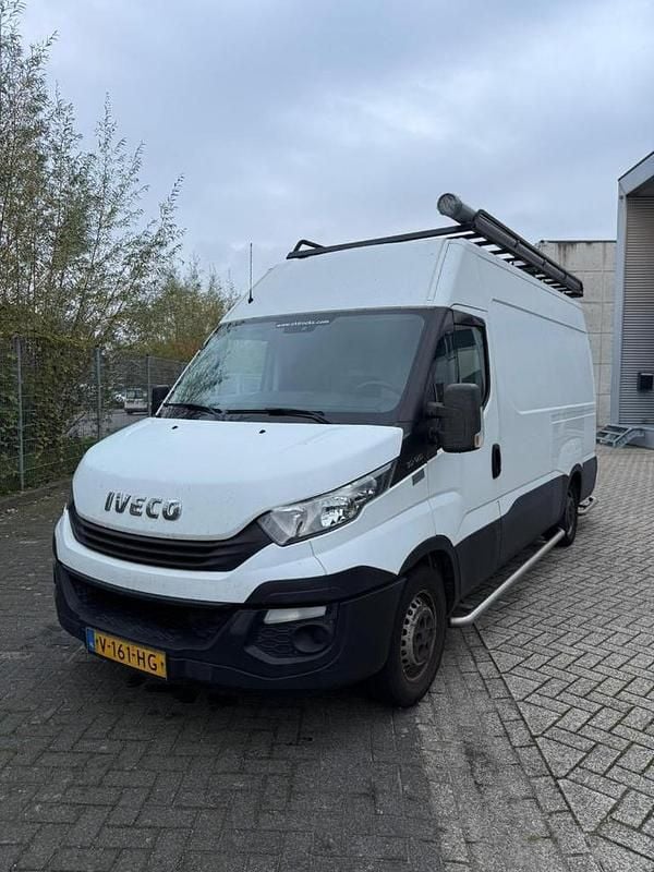 Gebruikt 2017 Iveco 35.12 Van | € 11.000 (Duur) - Afbeelding 1/4