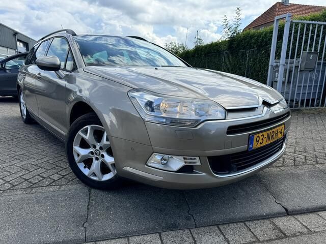 Beige, metallic lak Gebruikt 2010 Citroën C5 Business Class Stationwagen | € 2.999 - Afbeelding 1/4