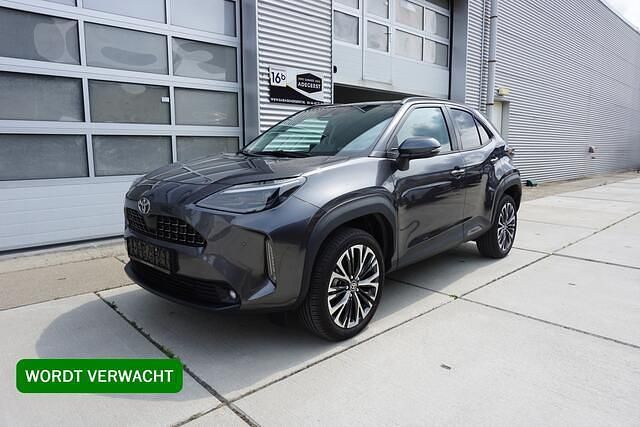Grijs Gebruikt 2025 Toyota Yaris Cross Executive SUV | € 29.950 (Goede deal) - Afbeelding 1/4