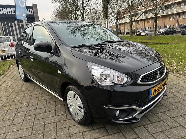 Occasion Mitsubishi Space Star 71 PK (52 kW) 2020 Zwart Hatchback