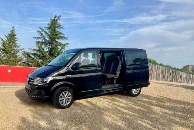 Zwart Gebruikt 2019 VW Multivan Comfortline Van | € 41.500 - Afbeelding 1/4