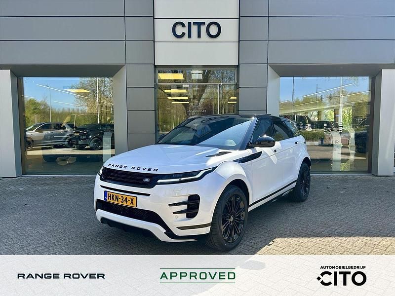 Ostuni pearl white (wit metallic)zwart Gebruikt 2025 Land Rover Range Rover evoque SE Dynamic SUV | € 75.950 (Duur) - Afbeelding 1/4