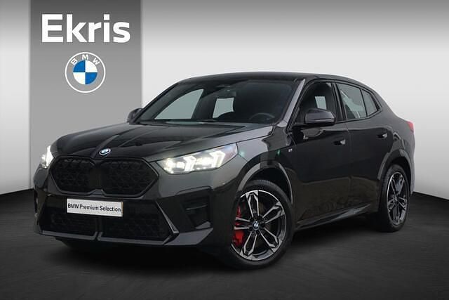 Zwart Gebruikt 2024 BMW X2 M Sport SUV | € 53.950 - Afbeelding 1/4